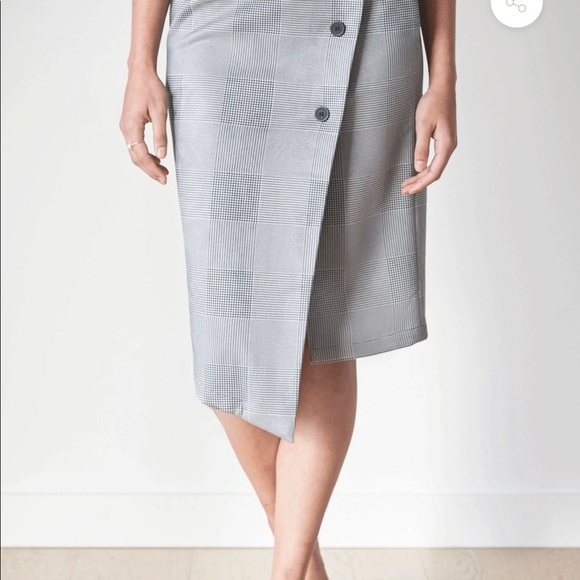 Soft gray plaid pencil skirt with asymmetrical detailing - Picture 3 of 5